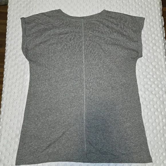 Christian Siriano Shirt Womens Medium Gray Love Graphic Cap Sleeve Top Jersey - Picture 2 of 5